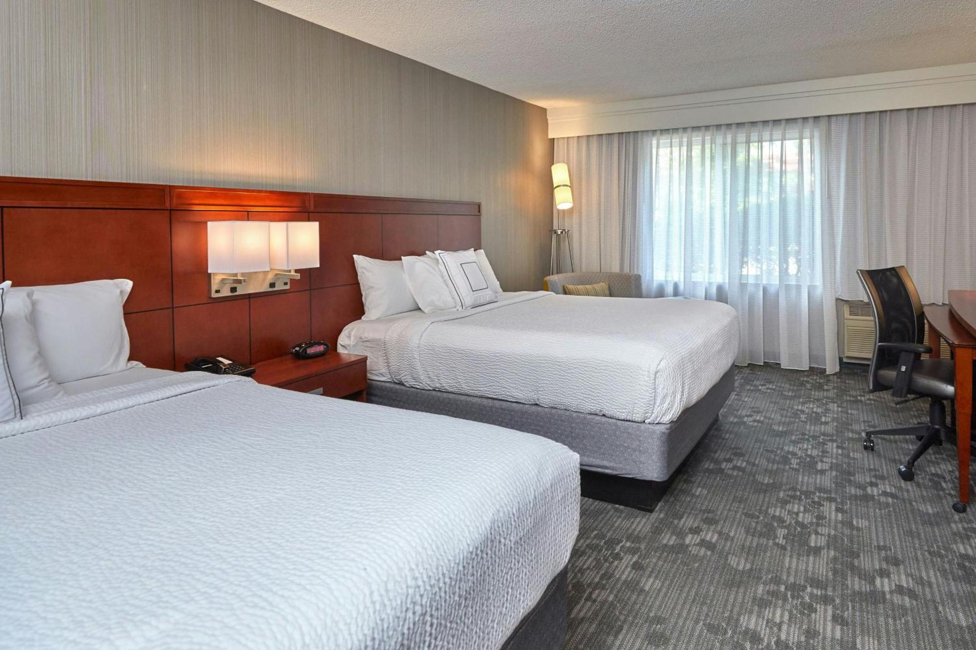 Courtyard By Marriott Eugene Springfield Hotel Exterior photo
